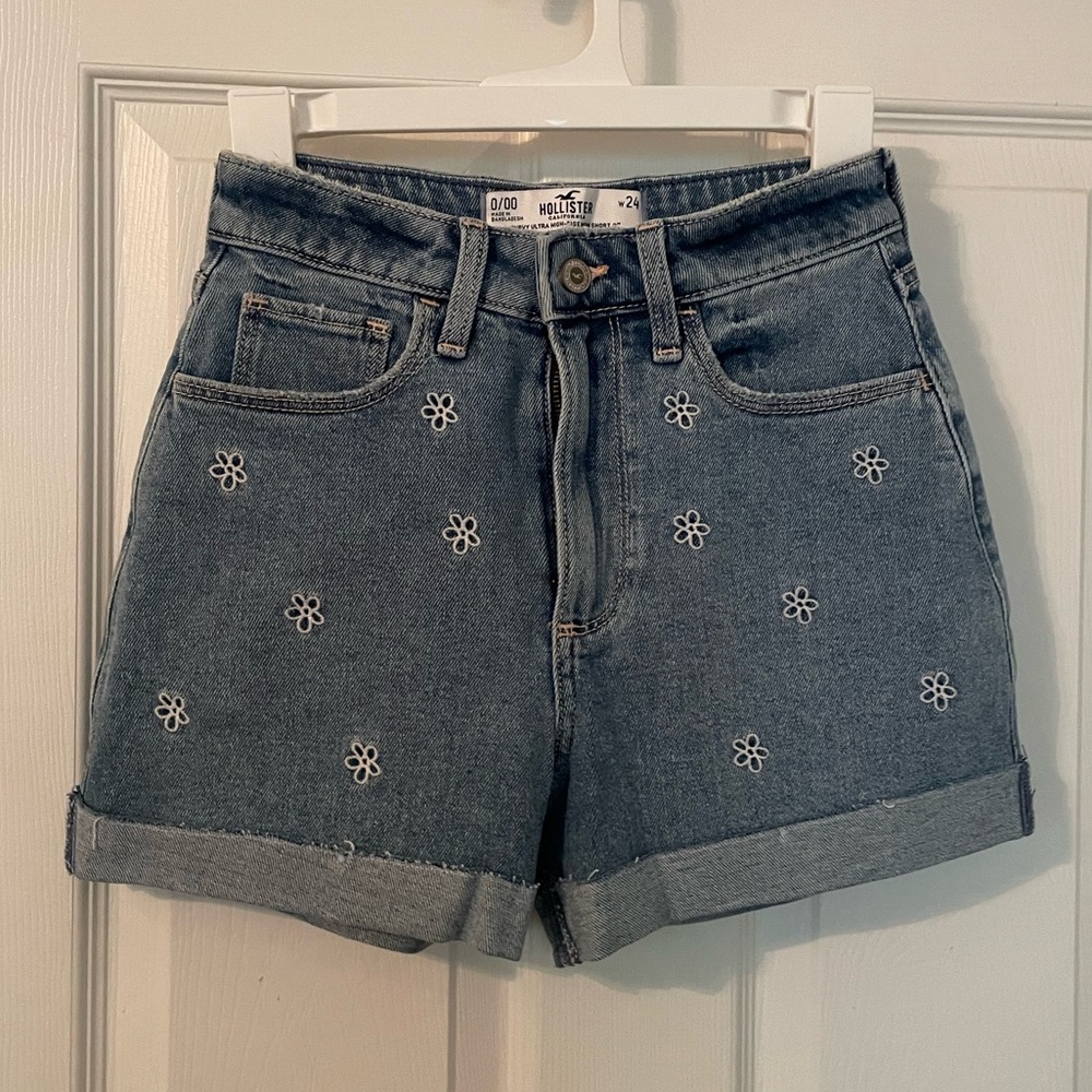 Hollister Floral Embroidered Denim Shorts